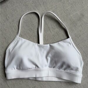 Lululemon Flow Y Bra Nulu in White